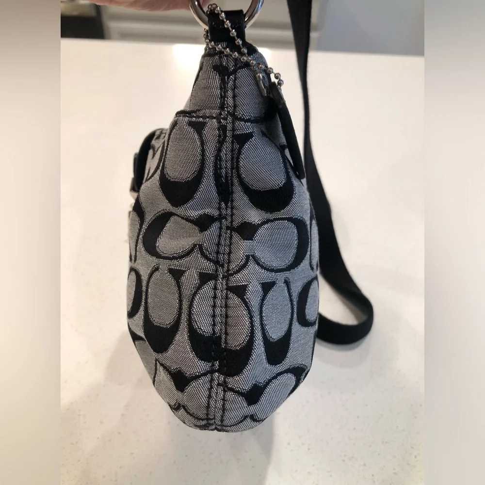 COACH POPPY CROSS HATCH SWING CROSSBODY BAG BLACK & SILVER WITH HANGTAG - Picture 5 of 13